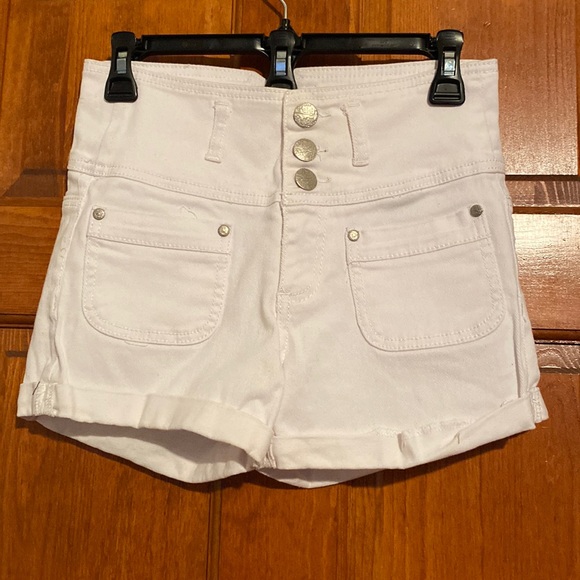 Reign White Jean Shorts - Picture 1 of 4